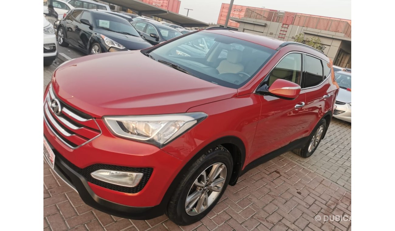 Hyundai Santa Fe GL In very good condition inside and outside