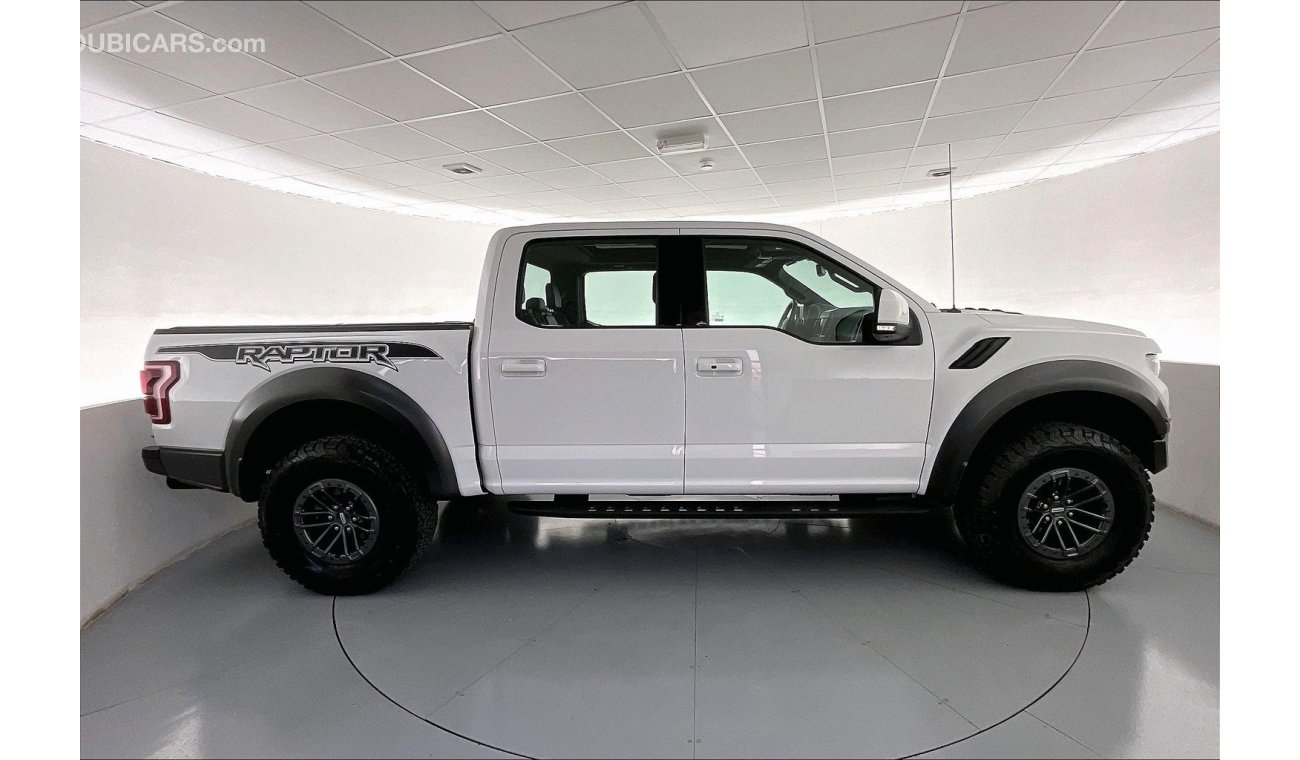 فورد F 150 Raptor Luxury - Super Crew | سنة ضمان مجانية | 0 دفعة أولى | سياسة الإعادة بعد 7 أيام