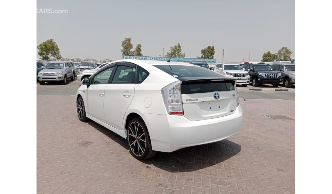 Toyota Prius TOYOTA PRIUS RIGHT HAND DRIVE  (PM1571)