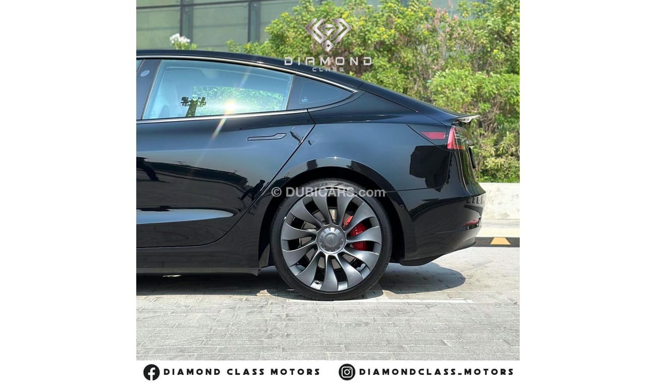 تسلا موديل 3 Tesla Model 3 PERFORMANCE  Auto Pilot   Dual Motor  GCC  Under Tesla Warranty