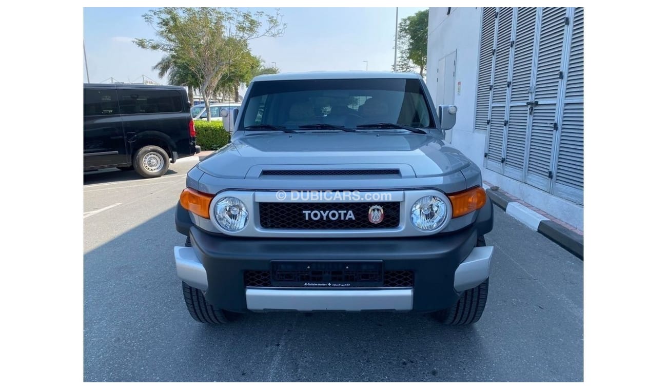 Toyota FJ Cruiser GXR GCC SPEC