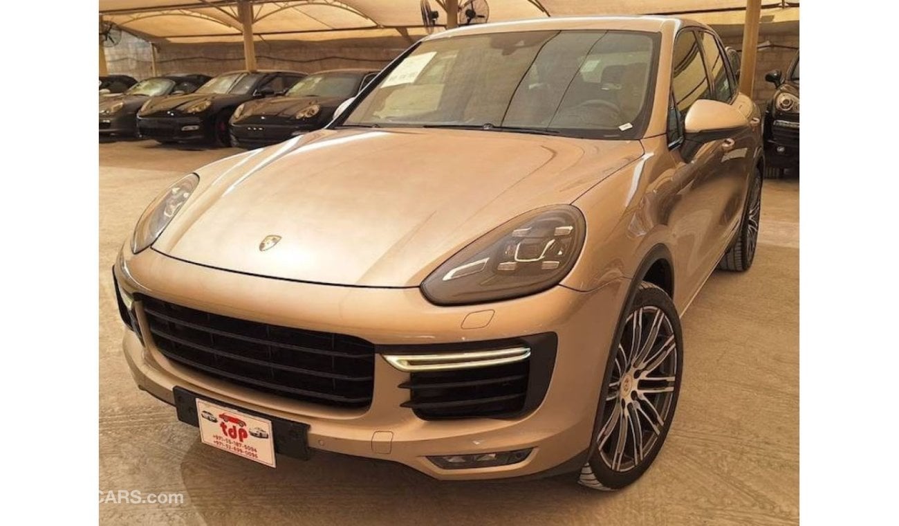 Porsche Cayenne Turbo PORSCHE CAYENNE TURBO 4.8L GCC 2015 WITH PADDLE SHIFT AND PANORAMIC ROOF IN EXCELLENT CONDITION