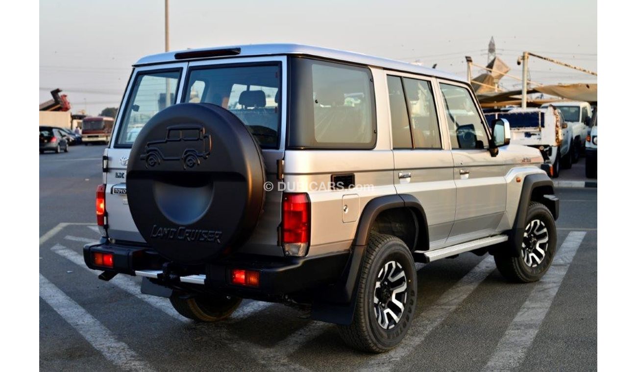 تويوتا لاند كروزر هارد توب 2025 TOYOTA LAND CRUISER 76 HARDTOP SDLX V6 4.0L PETROL 4WD 5-SEATER AT