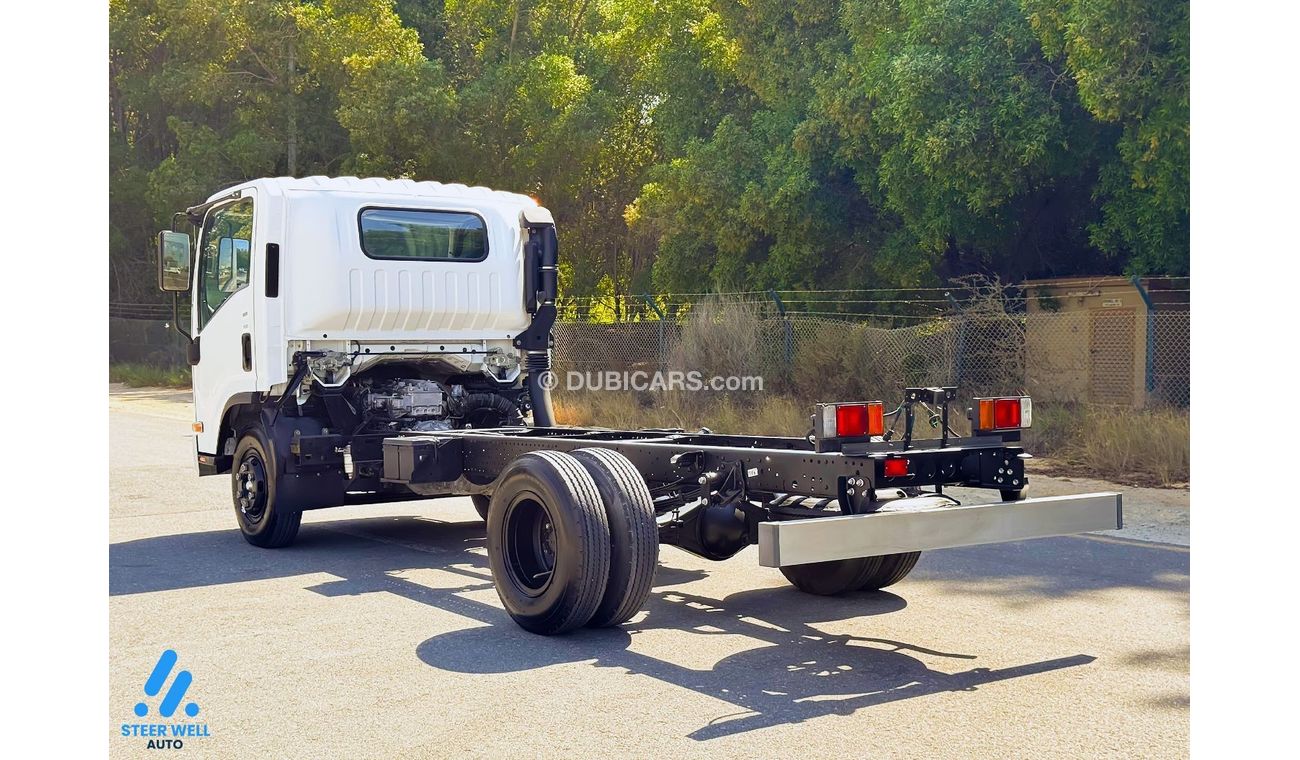 إيسوزو NPR Reward 3.0L RWD 3 Ton / 14 Ft. Short Chassis / Good Performance / Book Now!