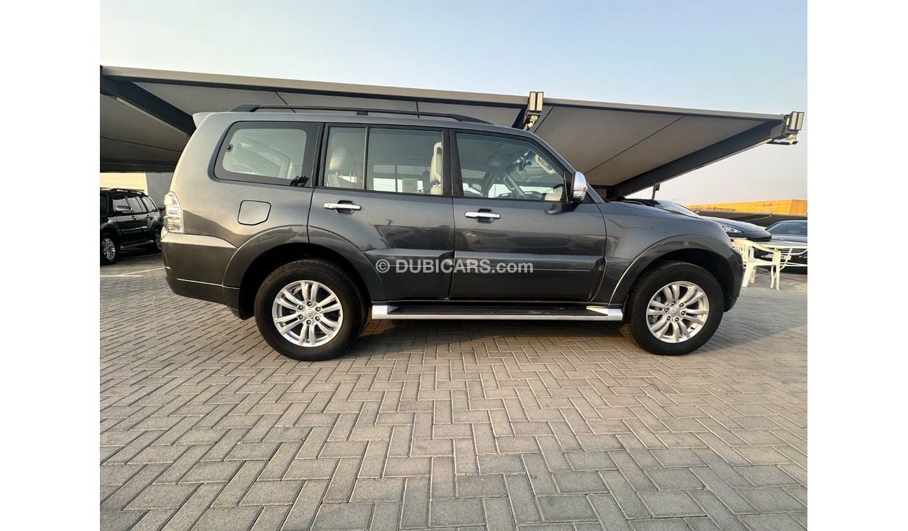 Mitsubishi Pajero GLS Highline 3.8L (236 HP)