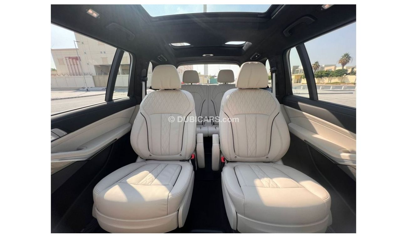 BMW X7 Bmw X7 XDrive 40i M package  Head-Up Display  Panoramic Full Option ViP Seats  2024 Zero KM 429,000