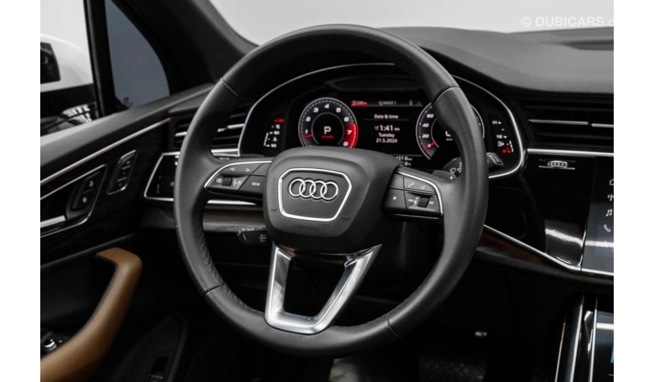 Audi Q7 55 TFSI quattro S-Line 2021 - AUDI Q7 S-Line - GCC - FSH WITH AL NABOODA - SERVICE CONTRACT TILL 202