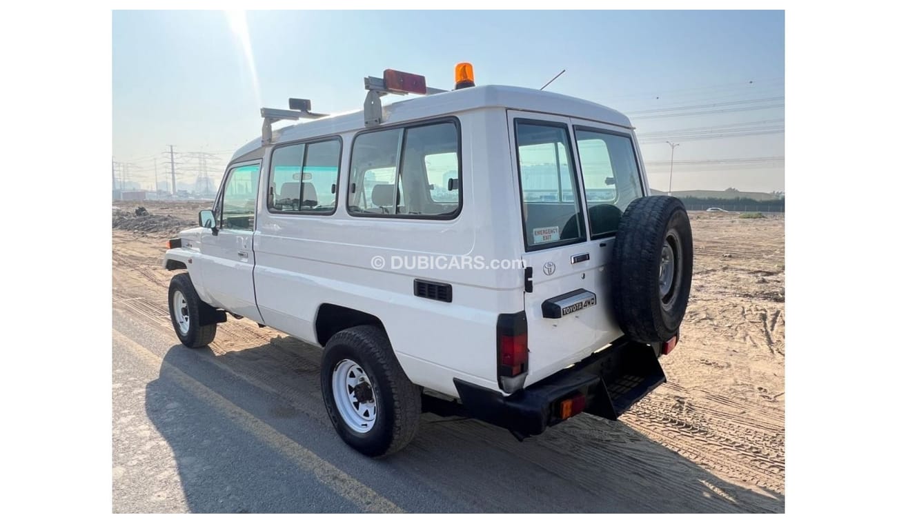 Toyota Land Cruiser Hard Top