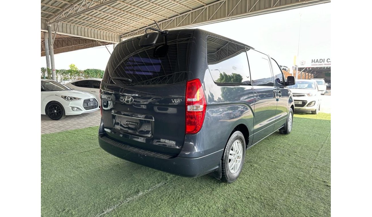 Hyundai H1 Starex