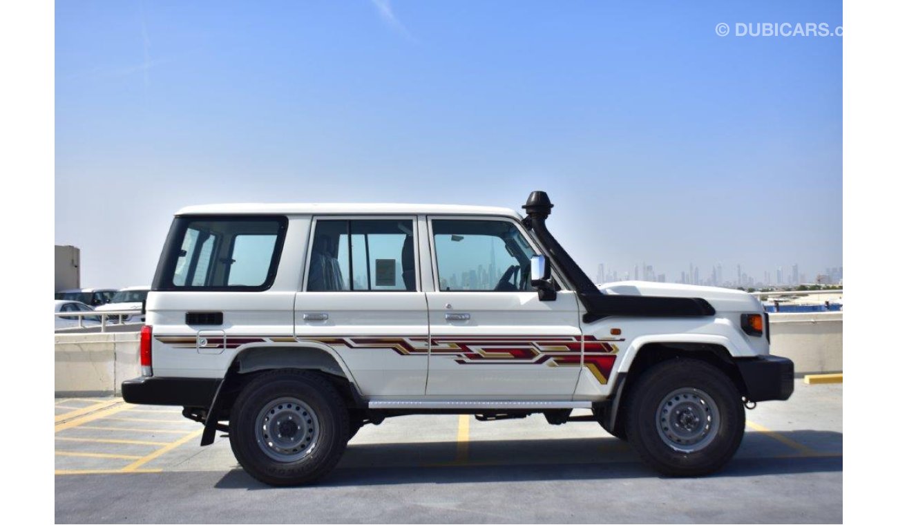 Toyota Land Cruiser Hard Top 76  LX V8 4.5L Manual Transmission