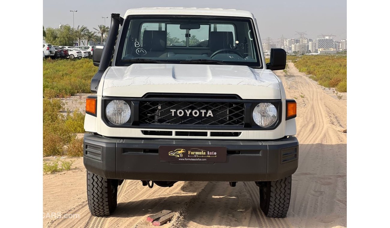 Toyota Land Cruiser Pick Up LC79 S/C 4.0L PTR M/T // 2024 // STANDERD OPTION // SPECIAL OFFER // BY FORMULA AUTO // FOR EXPORT