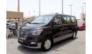 Hyundai H-1 Mid ACCIDENTS FREE - GCC - FULL OPTION - SUNROOF - AUTOMATIC GEAR - PERFECT INSIDE OUT