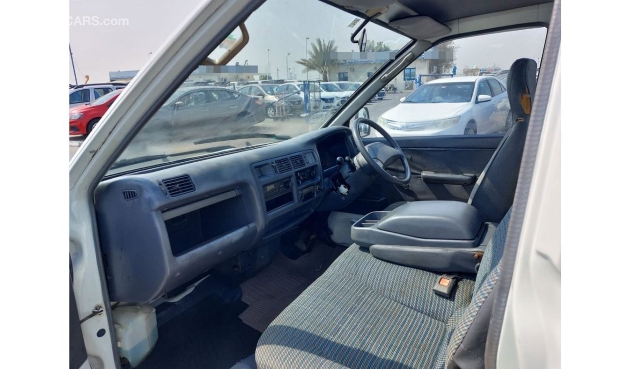 تويوتا لايت آيس TOYOTA LITEACE RIGHT HAND DRIVE(PM72188)