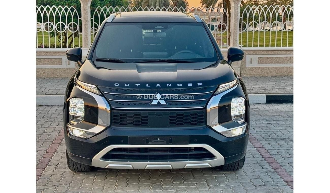 ميتسوبيشي آوتلاندر Mitsubishi Outlander 2023 TOP OF RANGE NO:1 Limited Edition GCC Spec.