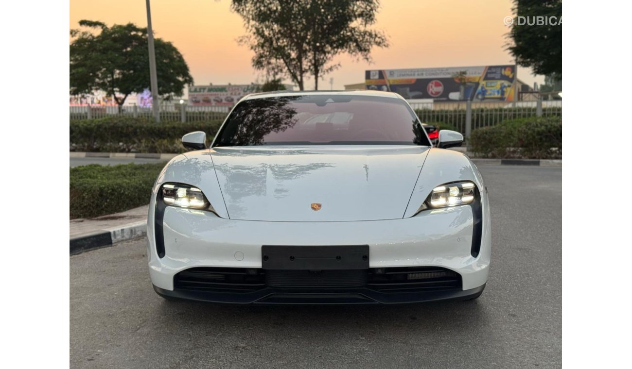 بورش تايكان BRAND NEW 2023 GCC SPEC UNDER WARRANTY