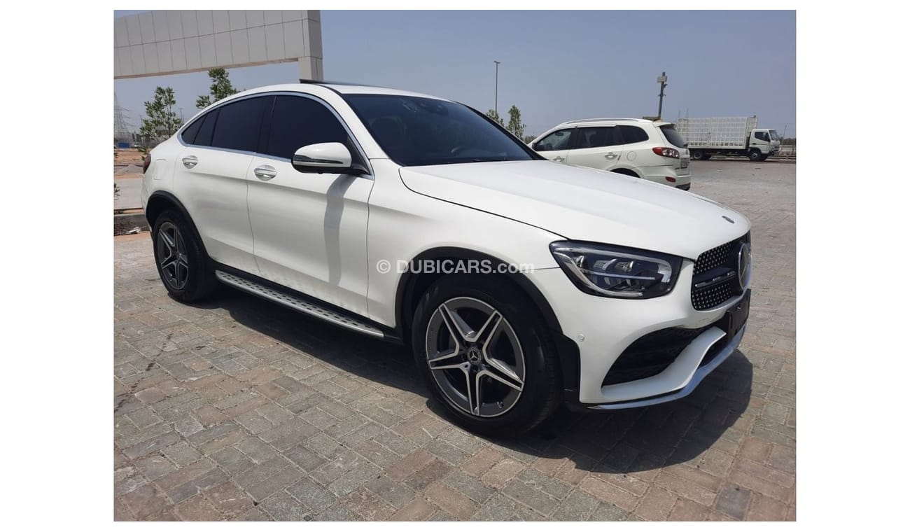 مرسيدس بنز GLC كوبيه 200 مرسيدس glc220 2022 فل