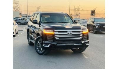 تويوتا لاند كروزر Toyota Hilux pickup 2022 SR5 TRD 2.8 Diesel Full Option