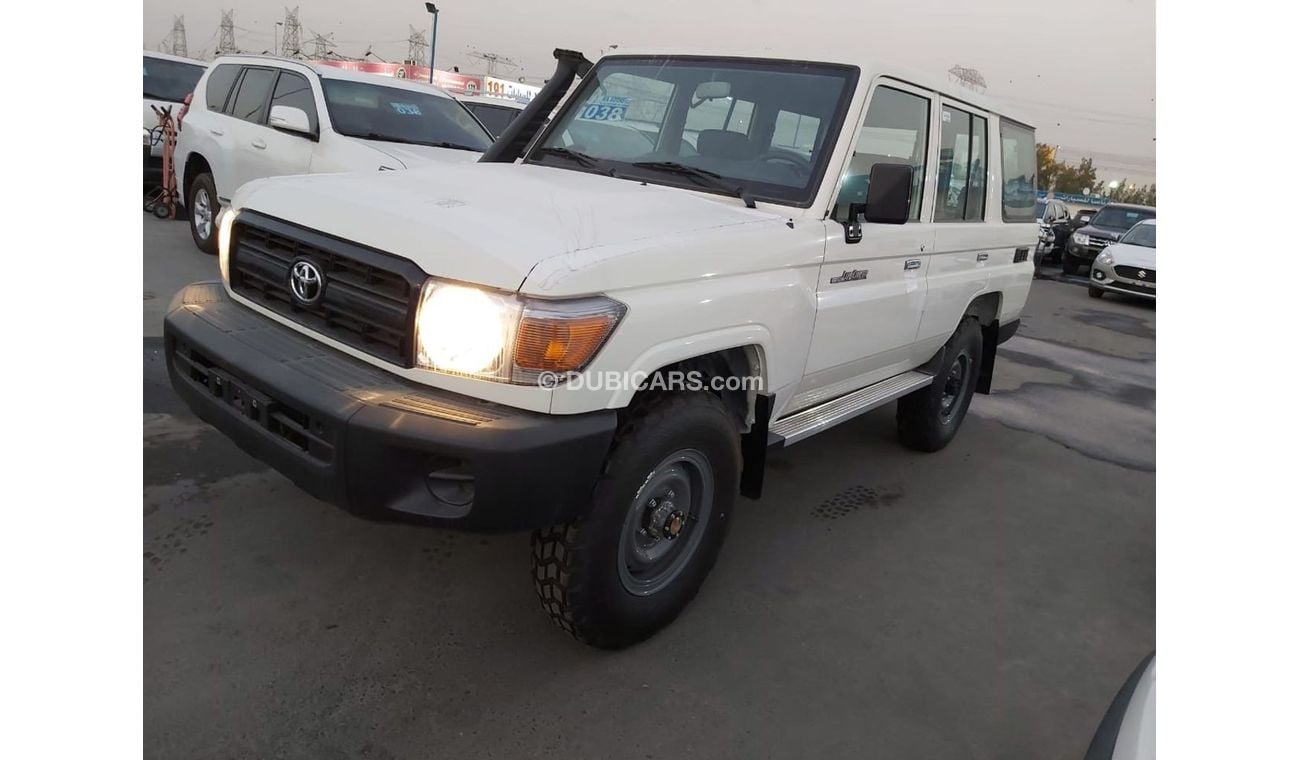 Toyota Land Cruiser hard top 2020