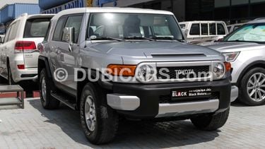 Toyota Fj Cruiser For Sale Aed 36 500 Grey Silver 2008