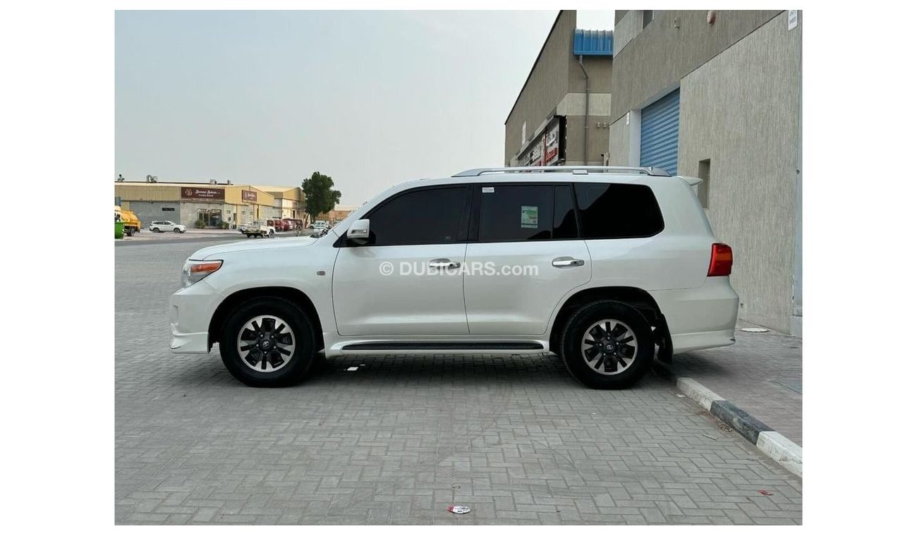 Toyota Land Cruiser تويوتا لاندكروزر VXR V8 خليجي 2009 محول 2015