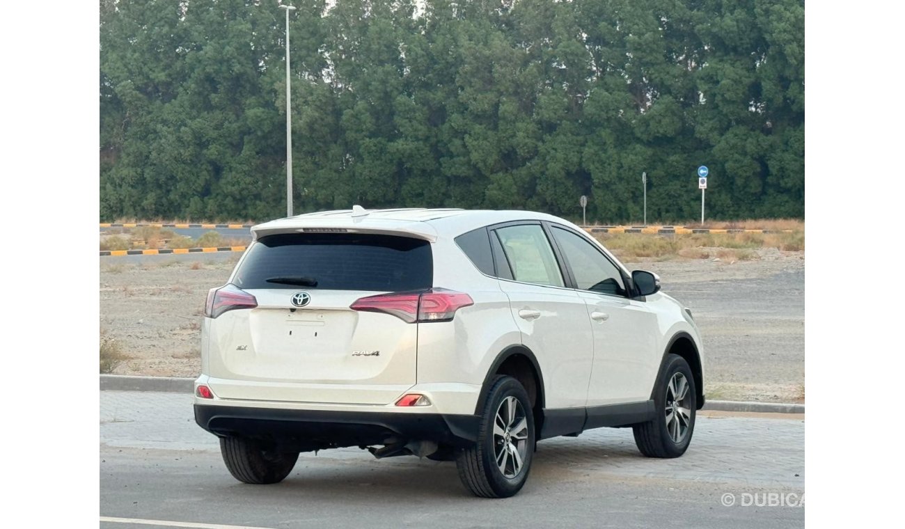 Toyota RAV4 EX