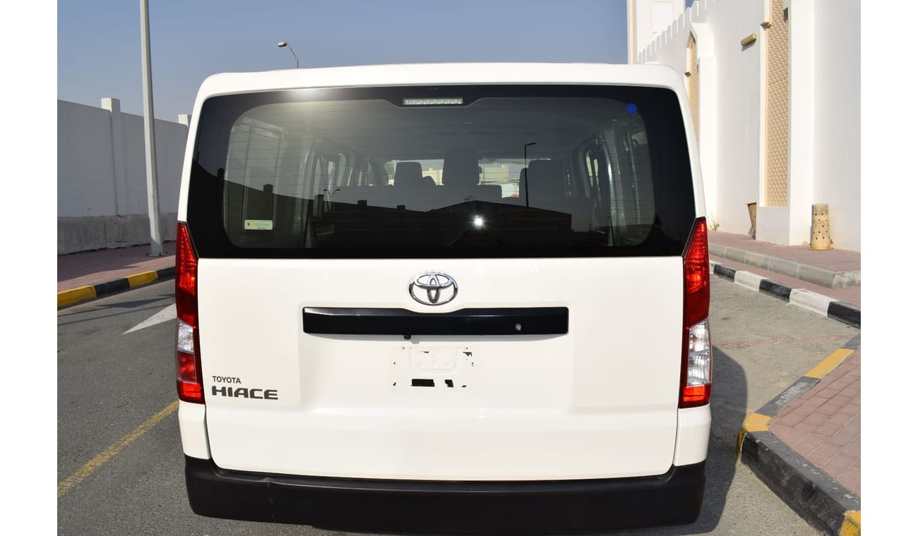 Toyota Hiace GL - Standard Roof Toyota Hiace 3.5 Ltr 6 seater van, model:2020. Excellent condition