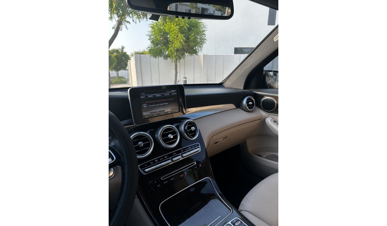 مرسيدس بنز GLC 300 4MATIC