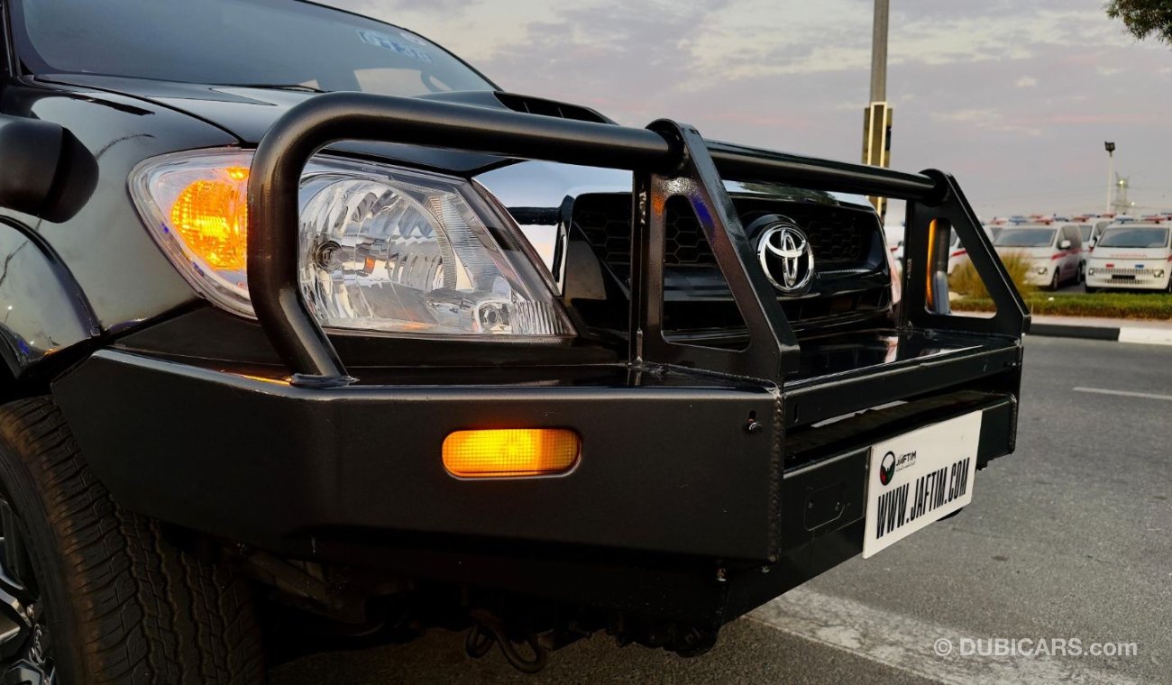 Toyota Hilux DOUBLE CABIN | PREMIUM BULL BAR INSTALLED | RHD | 3.0L DIESEL ENGINE