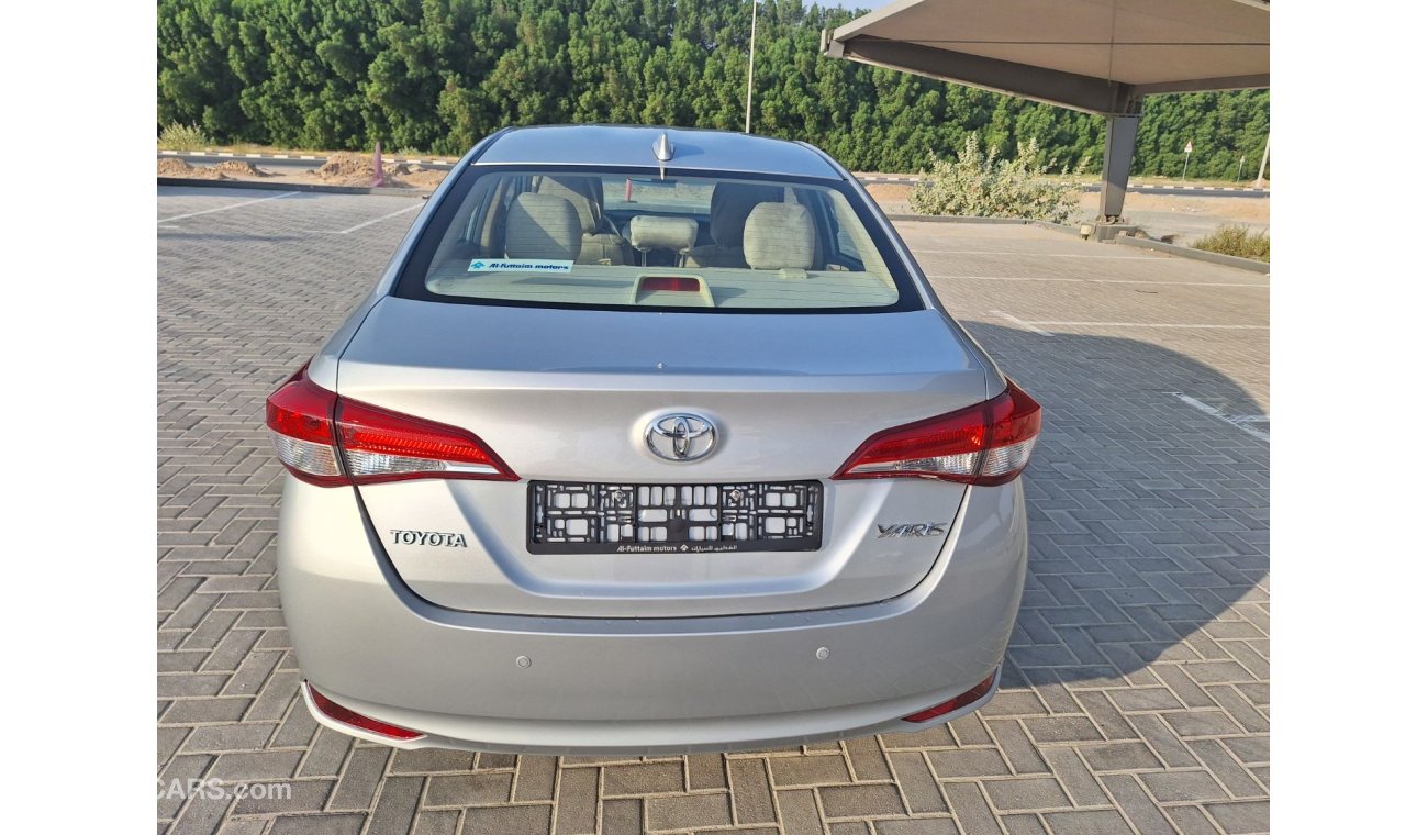 تويوتا يارس Toyota yaris 2022 original paint first owner bumper to bumper original condition agency service