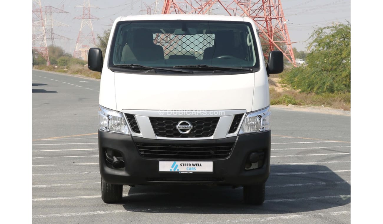 Nissan NV350 2016 | NISSAN URVAN - NV350 | STANDARD ROOF DELIVERY VAN WITH GCC SPECS AND EXCELLENT CONDITION