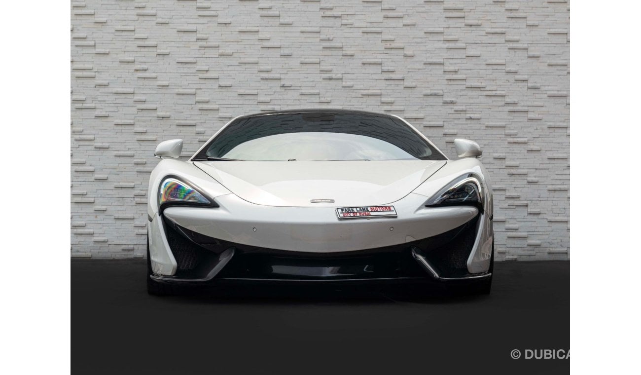 McLaren 570GT AED 13,933 PM • 570 GT CARBON FIBER • ONLY 51,000 KMS • 3.8L TURBOCHARGED V8