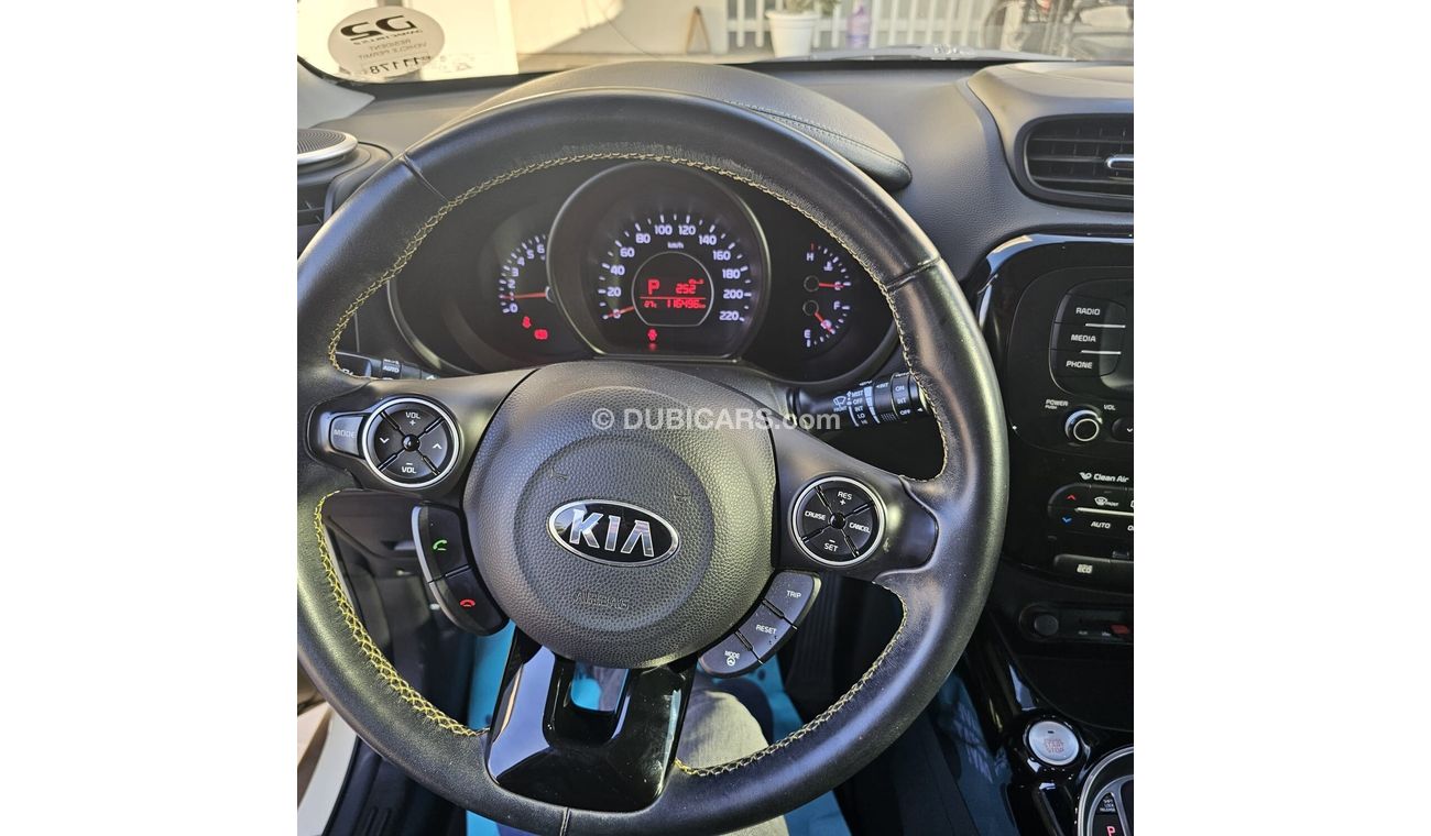 Kia Soul EX 2.0L (163 HP)