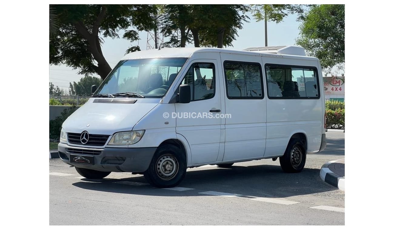 Mercedes-Benz Sprinter MERCEDES BENZ SPRINTER 2011 GCC 16 PASSENGER FULL SERVICE AGENCY HISTORY