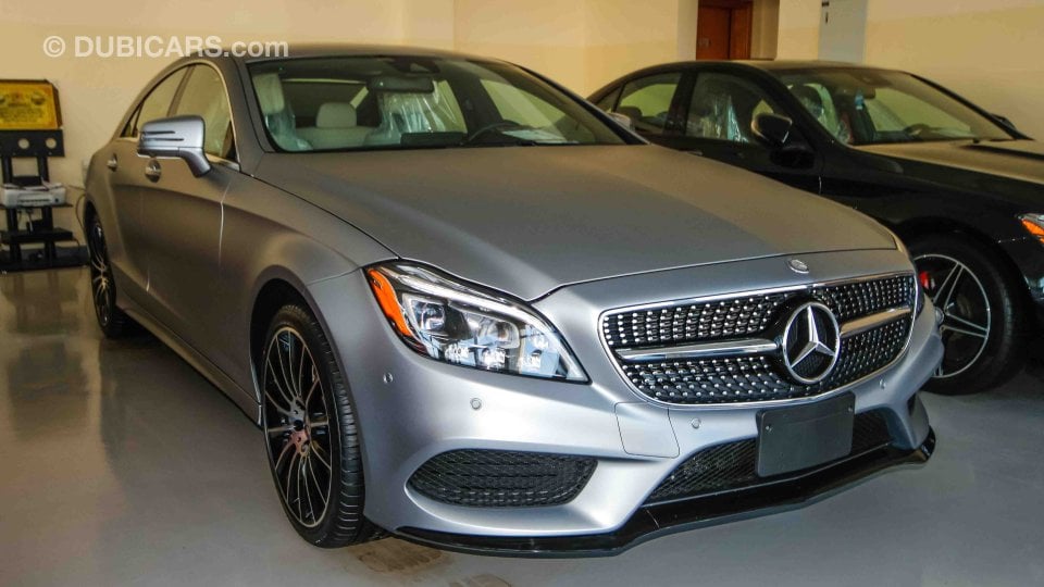 Mercedes-Benz CLS 550 for sale: AED 170,000. Grey/Silver, 2015