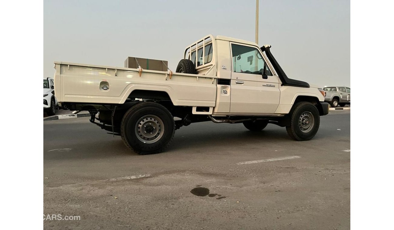 تويوتا لاند كروزر بيك آب Toyota LC 79 SC 4.2 HZJ79