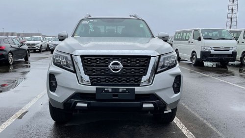 Nissan Navara LE+ 2.5L DIESEL 4X4 MT