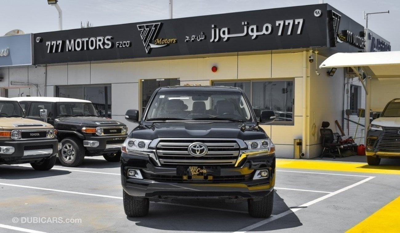 تويوتا لاند كروزر TOYOTA LAND CRUISER VXR | 5.7L V8 | 2021 | GCC