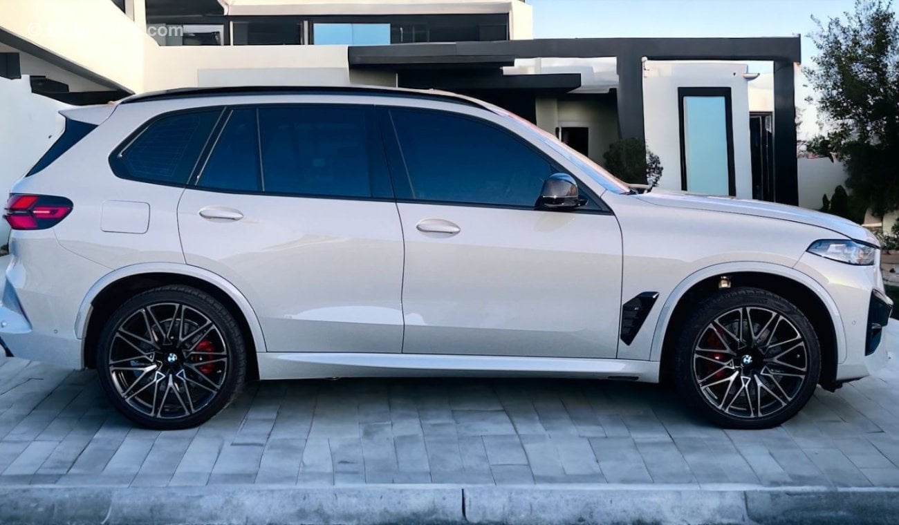 بي أم دبليو X5 M FIRST OWNER | AED 8,960 PM | TILL 2028 UNDER WARRANTY & SERVICE CONTRACT | BMW X5 M COMPETITION