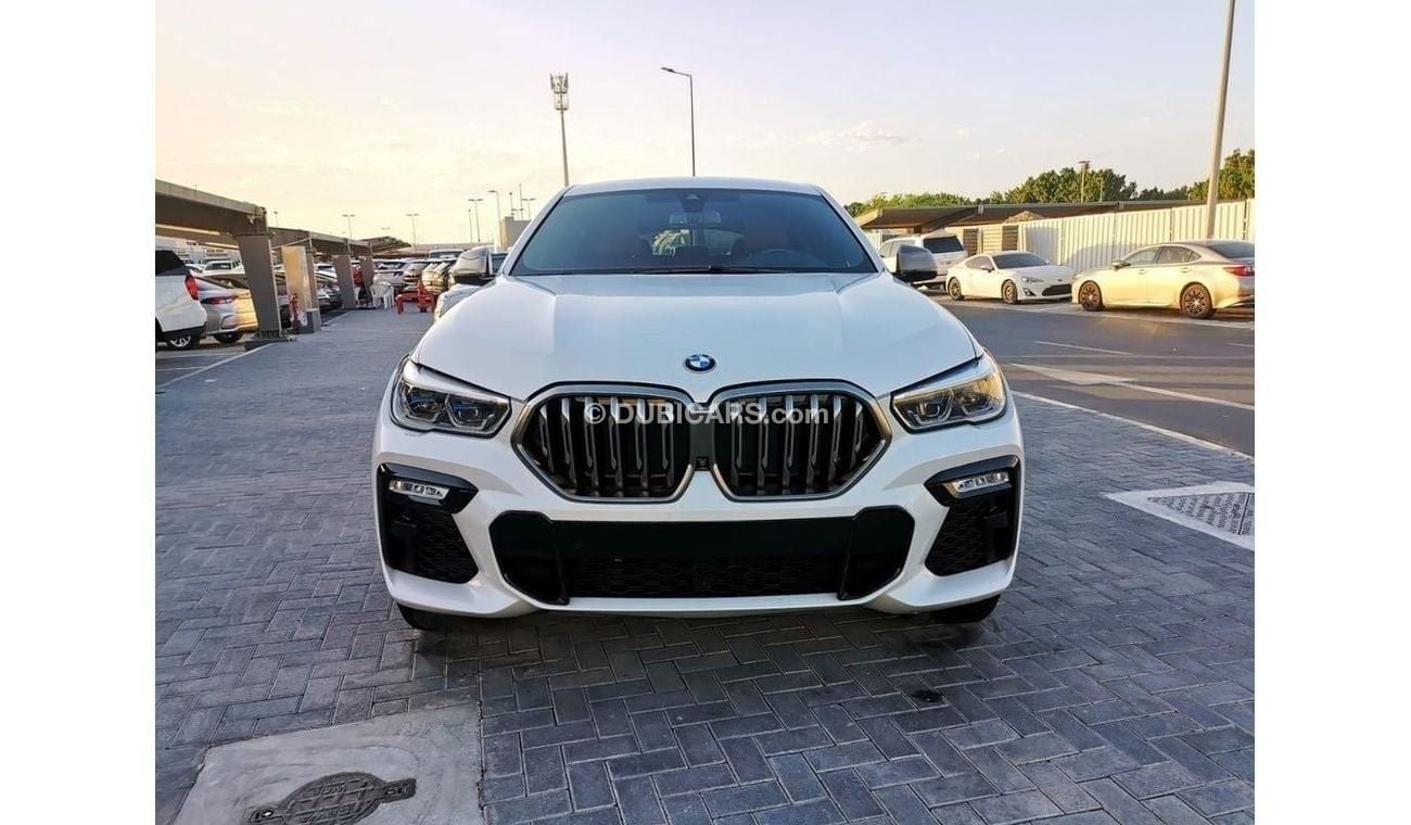 BMW X6 50i Exclusive 4.4L BMW X6 M50i - 2020 - White