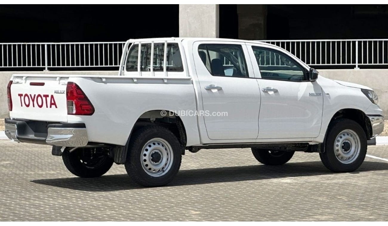 تويوتا هيلوكس HILUX 2.4L MT DIESEL