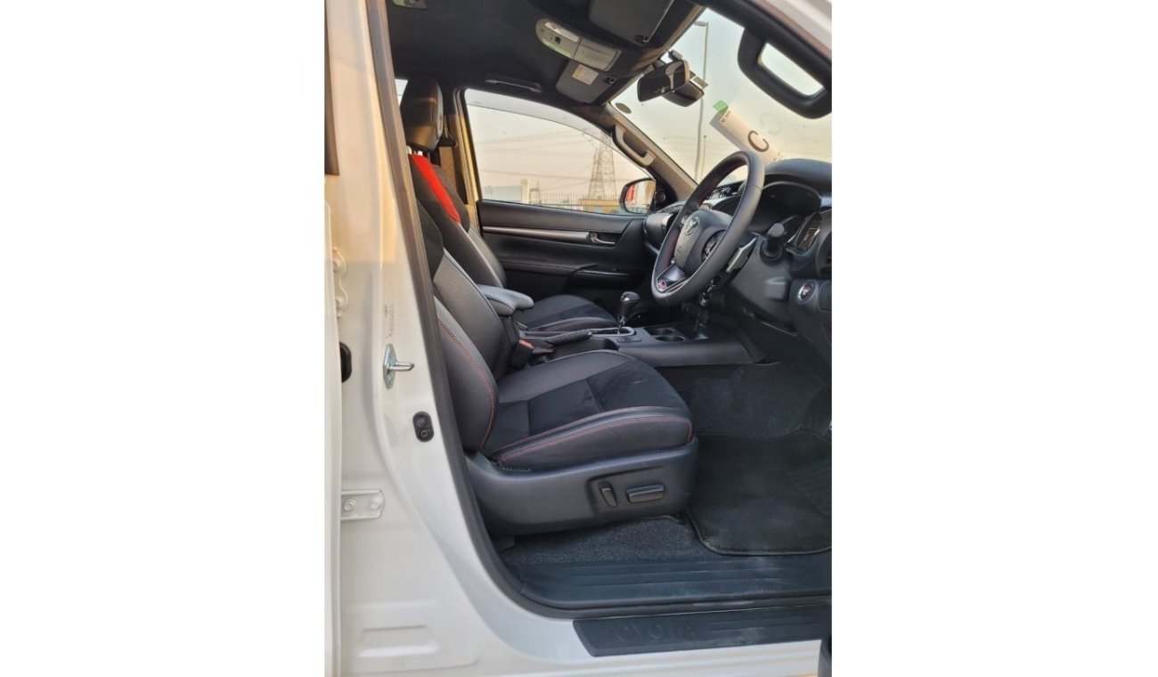 تويوتا هيلوكس TOYOTA HILUX GR SPORTS 2.7CC ديزل (اليد اليمنى) اليابان