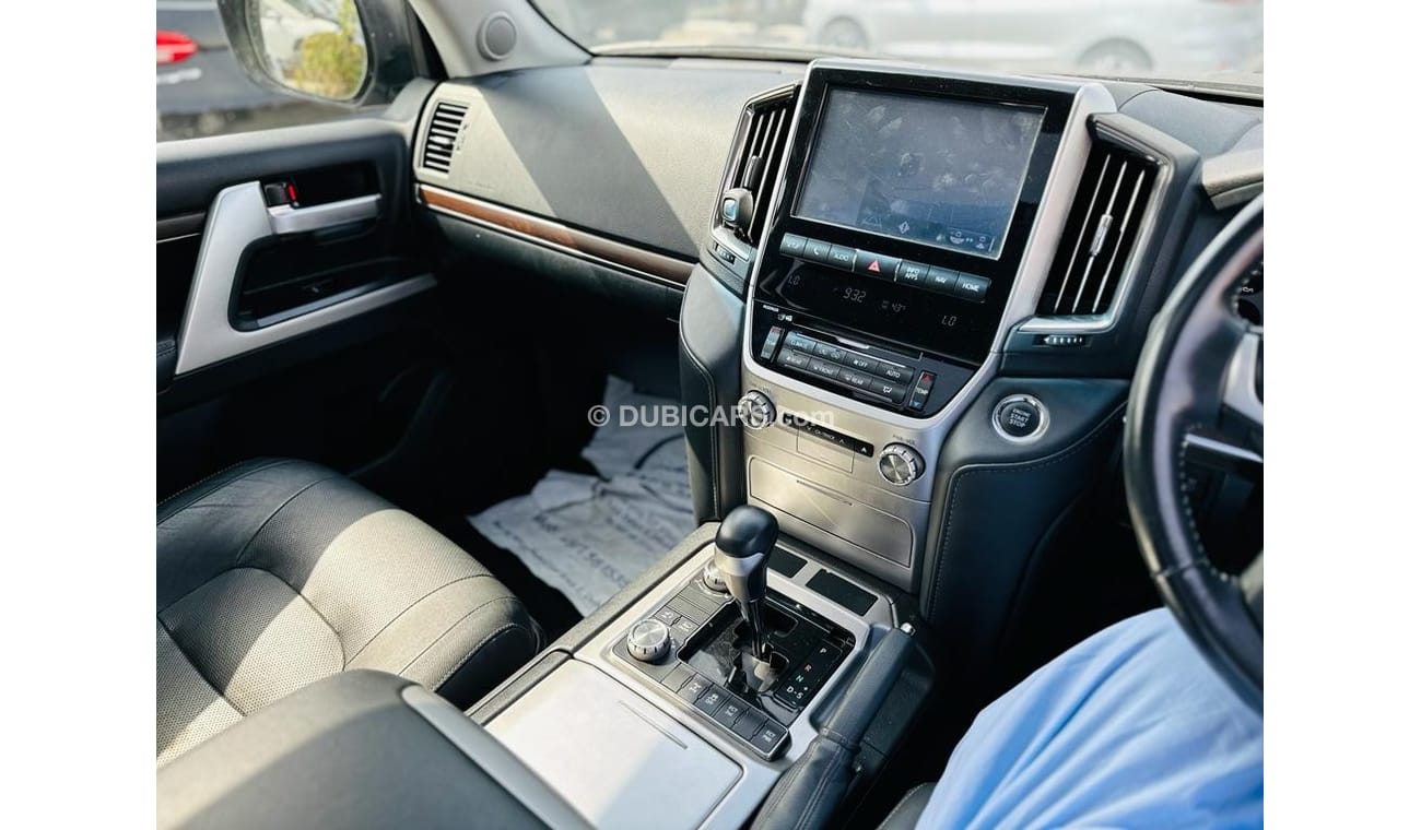 تويوتا لاند كروزر TOYOTA LANDCRUISER 2020 VXR RHD DIESEL