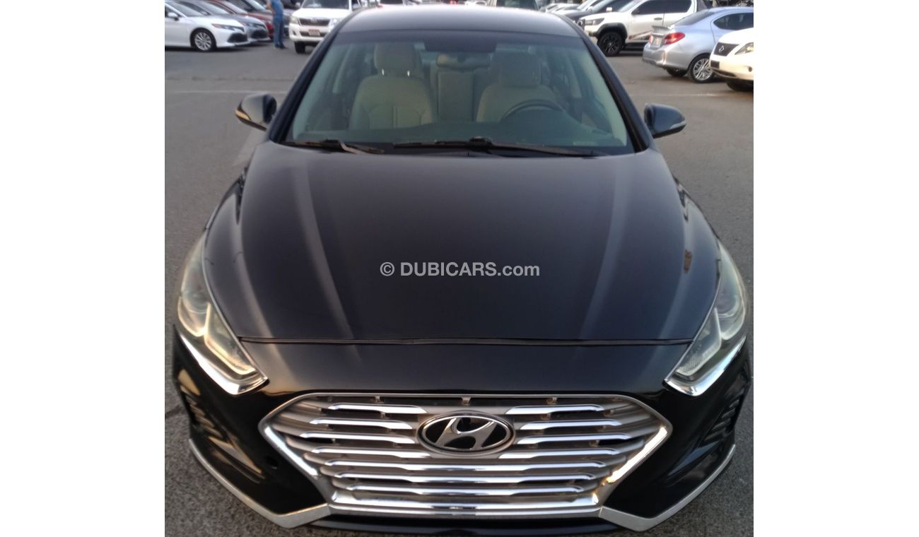 Hyundai Sonata Base 2.5L