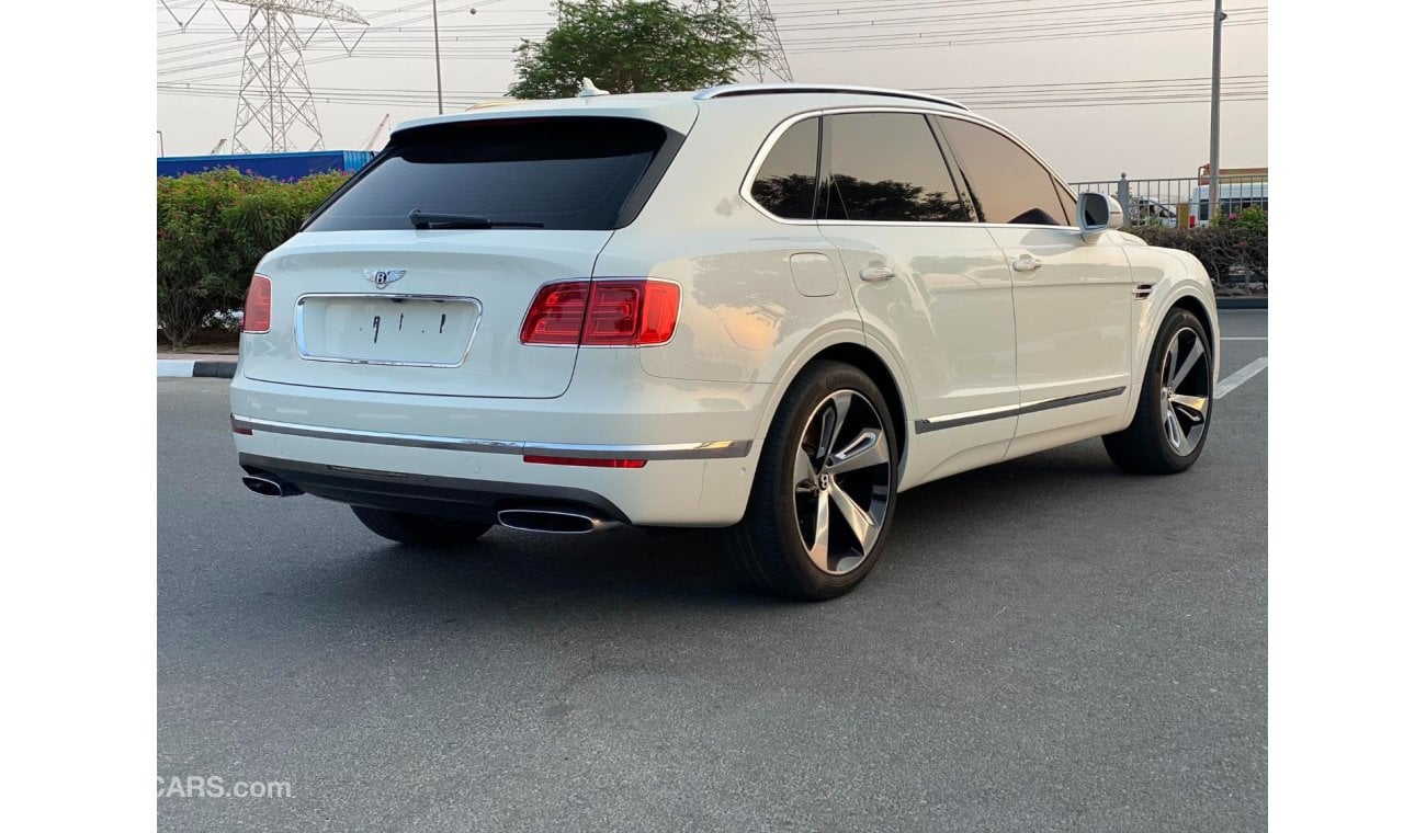 Bentley Bentayga Std GCC SPEC NEAT AND CLEAN