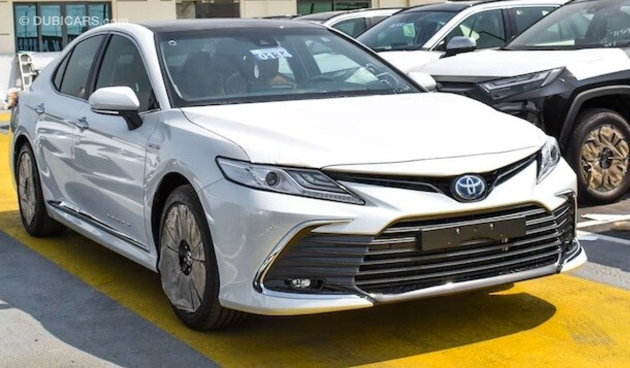 Toyota Camry LUMIERE 2.5L HYBRID 2023