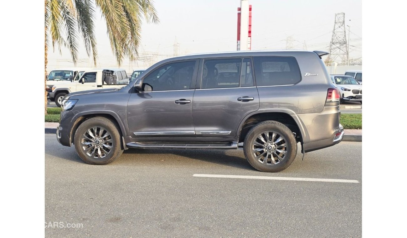 Toyota Land Cruiser VXR Only for export