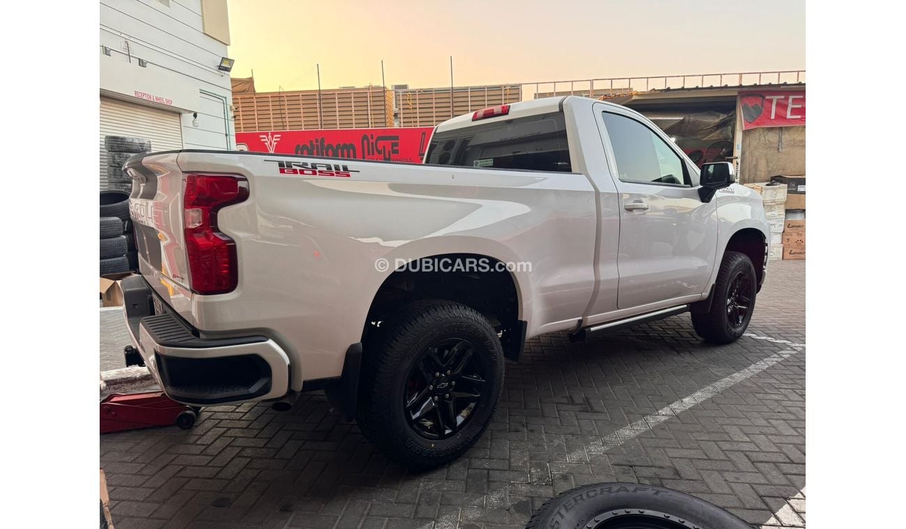 Chevrolet Silverado Z71 Trail Boss - 5.3 V8 - GCC