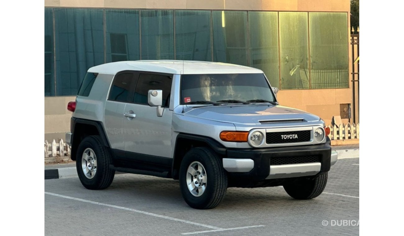 Toyota FJ Cruiser خليجي