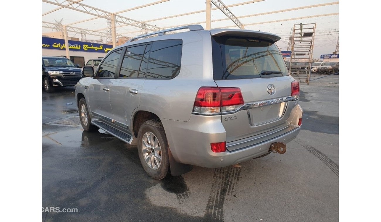 Toyota Land Cruiser GXR - V6 - FULL OPTIUON (PETROL)