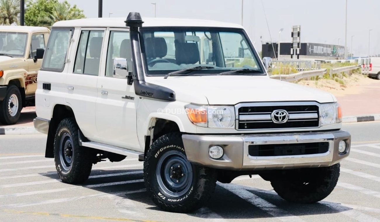 تويوتا لاند كروزر هارد توب Toyota Land Cruiser hardtop 2017 1HZ